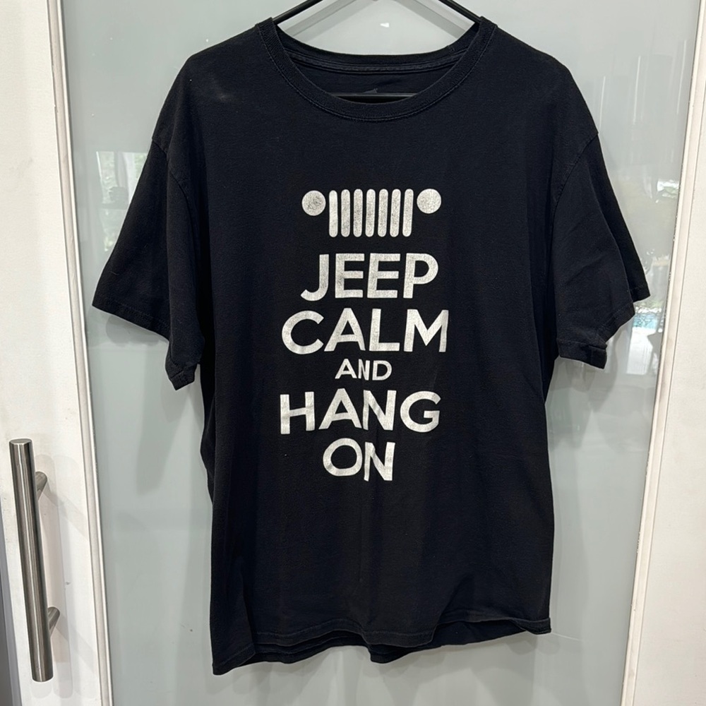 Jeep Calm and Hang On Men's Black Short Sleeve T-Shirt Sz Large